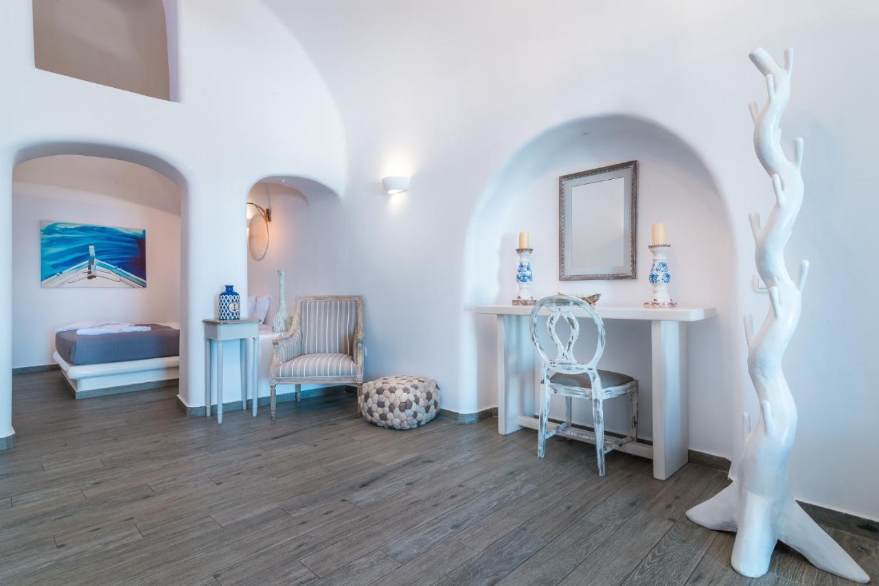 Angel Luxury Suites Fira (Santorini) Exterior foto