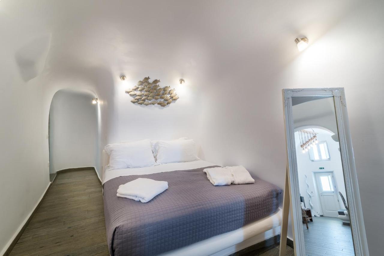 Angel Luxury Suites Fira (Santorini) Exterior foto